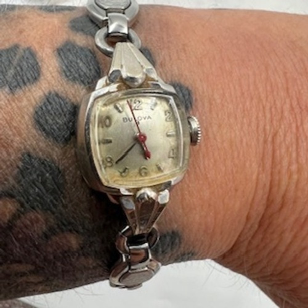 Vintage 1963 Bulova 17 Jewels 6BMC 10K RGP Silver Tone Mechanical Watch